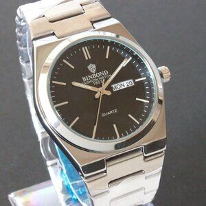 Men's Integrated Bracelet Sports Watch Stainless Steel Black Dial Quartz 40mm